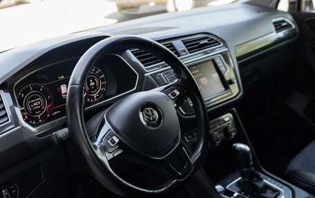 Volkswagen Tiguan II, 2017 год, 2 230 000 рублей, 11 фотография
