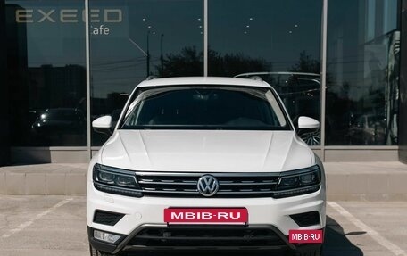 Volkswagen Tiguan II, 2017 год, 2 230 000 рублей, 2 фотография