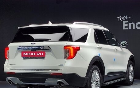 Ford Explorer VI, 2021 год, 2 943 000 рублей, 2 фотография