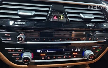 BMW 5 серия, 2021 год, 2 600 000 рублей, 18 фотография