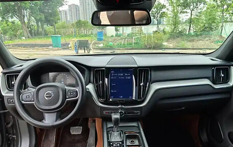 Volvo XC60 II, 2021 год, 2 680 007 рублей, 6 фотография