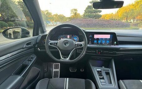Volkswagen Golf VIII, 2021 год, 1 610 000 рублей, 10 фотография