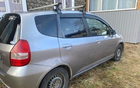Honda Fit III, 2003 год, 400 000 рублей, 4 фотография