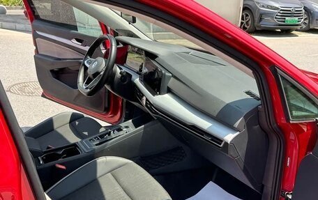 Volkswagen Golf VIII, 2021 год, 1 630 000 рублей, 7 фотография