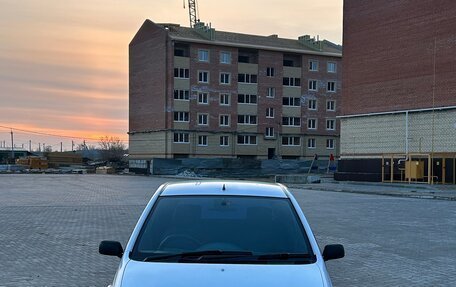 Toyota Vitz, 2000 год, 280 000 рублей, 1 фотография