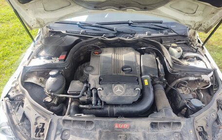 Mercedes-Benz C-Класс, 2011 год, 1 400 000 рублей, 1 фотография