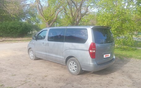 Hyundai Grand Starex Grand Starex I рестайлинг 2, 2011 год, 2 200 000 рублей, 4 фотография