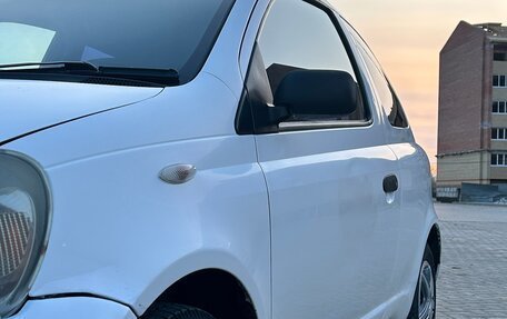 Toyota Vitz, 2000 год, 280 000 рублей, 3 фотография