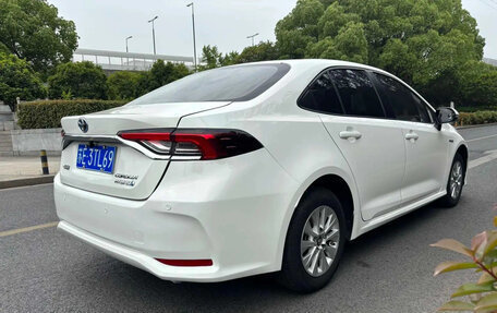 Toyota Corolla, 2022 год, 1 640 000 рублей, 2 фотография
