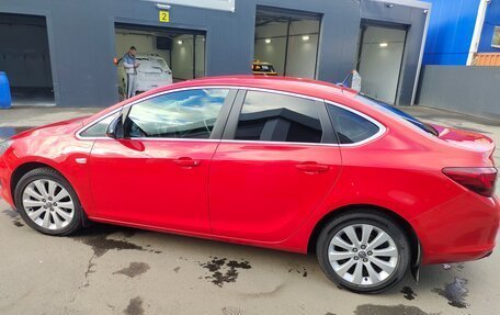 Opel Astra J, 2014 год, 870 000 рублей, 8 фотография