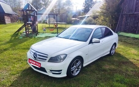 Mercedes-Benz C-Класс, 2011 год, 1 400 000 рублей, 10 фотография