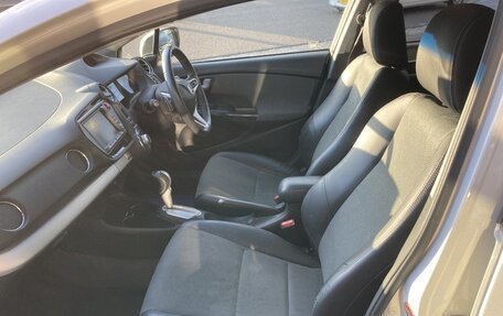 Honda Insight II рестайлинг, 2014 год, 763 000 рублей, 11 фотография