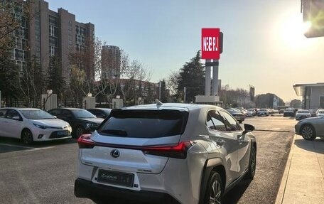 Lexus UX I, 2020 год, 2 700 100 рублей, 6 фотография