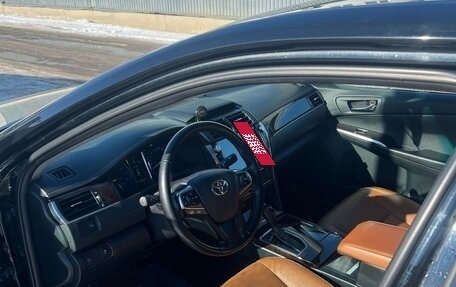 Toyota Camry, 2016 год, 1 890 000 рублей, 6 фотография
