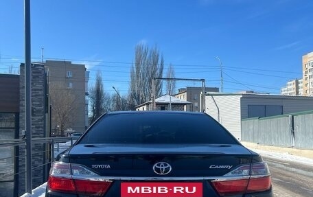 Toyota Camry, 2016 год, 1 890 000 рублей, 2 фотография