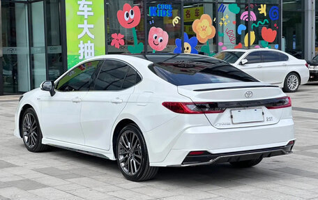 Toyota Camry, 2025 год, 3 810 000 рублей, 2 фотография