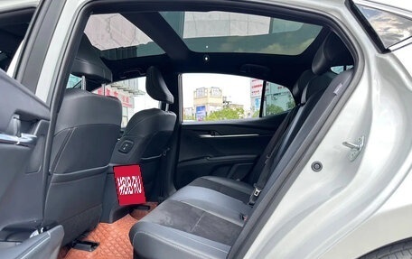 Toyota Camry, 2025 год, 3 810 000 рублей, 4 фотография