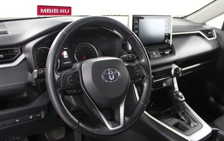 Toyota RAV4, 2021 год, 2 971 000 рублей, 11 фотография