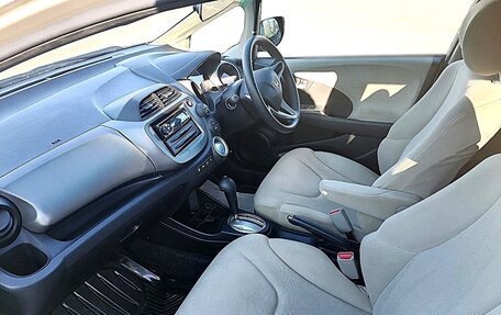 Honda Fit III, 2009 год, 690 000 рублей, 6 фотография