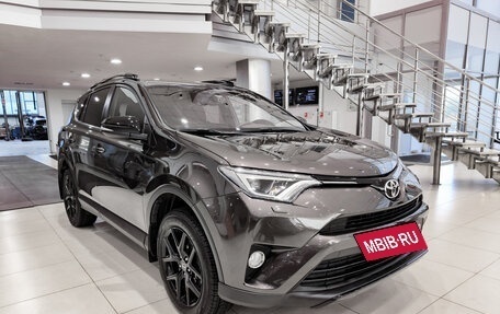 Toyota RAV4, 2018 год, 2 999 000 рублей, 3 фотография