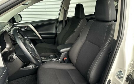 Toyota RAV4, 2017 год, 2 895 000 рублей, 9 фотография