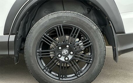 Toyota RAV4, 2017 год, 2 895 000 рублей, 18 фотография