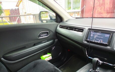 Honda Vezel, 2018 год, 1 750 000 рублей, 22 фотография