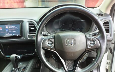 Honda Vezel, 2018 год, 1 750 000 рублей, 23 фотография
