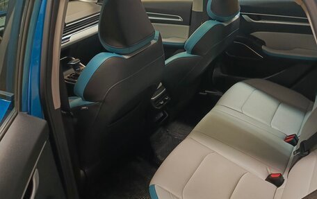 Geely Emgrand, 2023 год, 2 200 000 рублей, 10 фотография