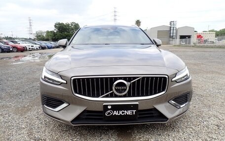 Volvo V60 II, 2021 год, 2 400 000 рублей, 3 фотография