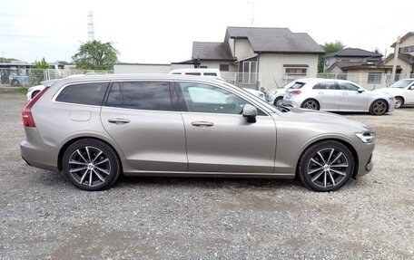 Volvo V60 II, 2021 год, 2 400 000 рублей, 5 фотография