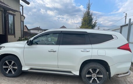 Mitsubishi Pajero Sport III рестайлинг, 2017 год, 2 400 000 рублей, 6 фотография