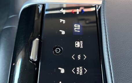 Toyota Camry, 2018 год, 3 080 000 рублей, 10 фотография