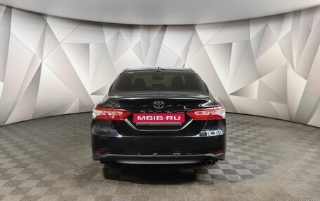 Toyota Camry, 2021 год, 2 850 000 рублей, 6 фотография