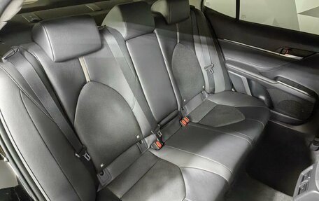 Toyota Camry, 2021 год, 2 850 000 рублей, 13 фотография