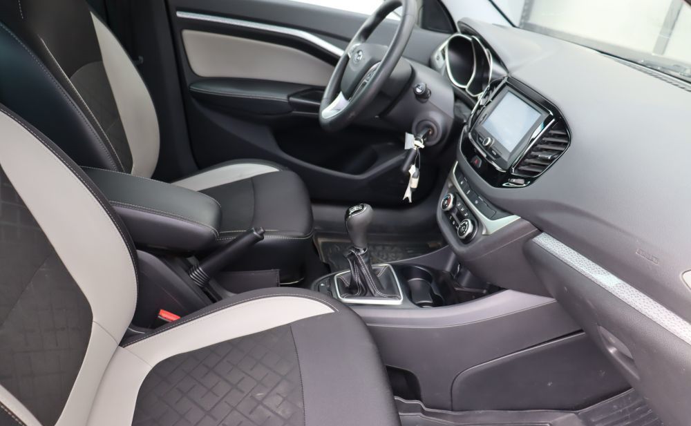 ВАЗ (LADA) Vesta Cross, 2018 год, 1 028 000 рублей, 28 фотография