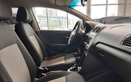 Volkswagen Polo VI (EU Market), 2013 год, 787 000 рублей, 11 фотография