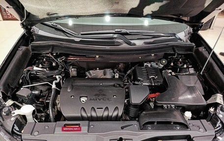 Mitsubishi Outlander III рестайлинг 3, 2017 год, 1 999 000 рублей, 9 фотография