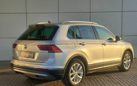 Volkswagen Tiguan II, 2018 год, 2 440 000 рублей, 5 фотография