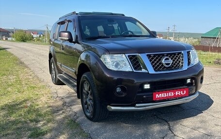 Nissan Pathfinder, 2011 год, 1 775 000 рублей, 2 фотография