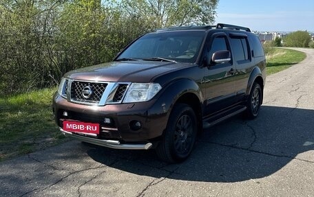 Nissan Pathfinder, 2011 год, 1 775 000 рублей, 10 фотография
