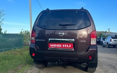 Nissan Pathfinder, 2011 год, 1 775 000 рублей, 21 фотография