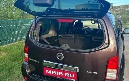 Nissan Pathfinder, 2011 год, 1 775 000 рублей, 20 фотография