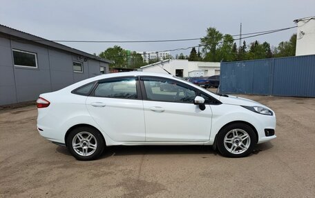 Ford Fiesta, 2016 год, 950 000 рублей, 4 фотография