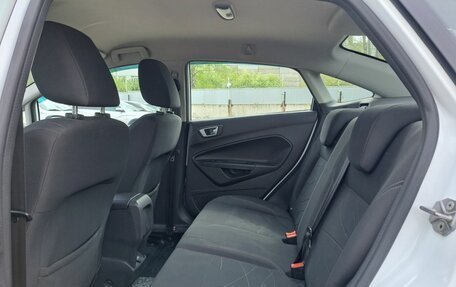 Ford Fiesta, 2016 год, 950 000 рублей, 12 фотография