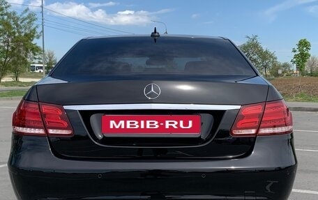 Mercedes-Benz E-Класс, 2013 год, 1 950 000 рублей, 4 фотография