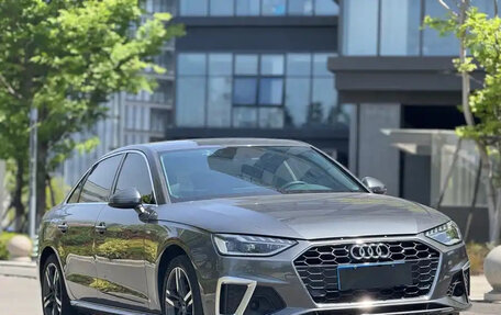 Audi A4, 2021 год, 2 300 000 рублей, 3 фотография