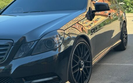 Mercedes-Benz E-Класс, 2012 год, 1 490 000 рублей, 17 фотография