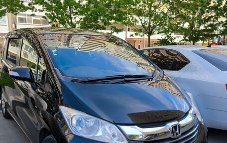 Honda Freed I, 2015 год, 1 700 000 рублей, 5 фотография