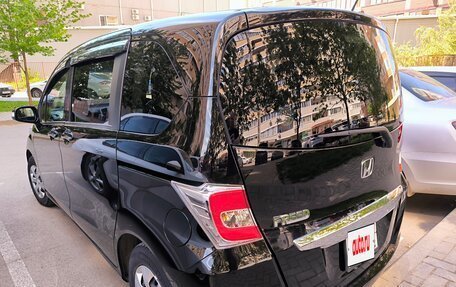 Honda Freed I, 2015 год, 1 700 000 рублей, 30 фотография
